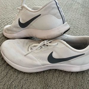 Nike all white shoes